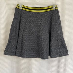 PRINCESS VERA WANG Women’s Heather Grey Skater Skirt. Sz M